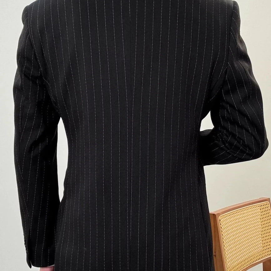 Leo grooms elegant suit - Antonios