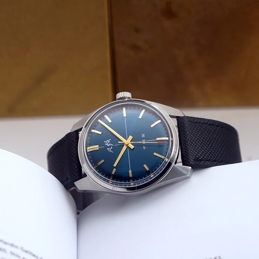 Vintage design watch - Antonios