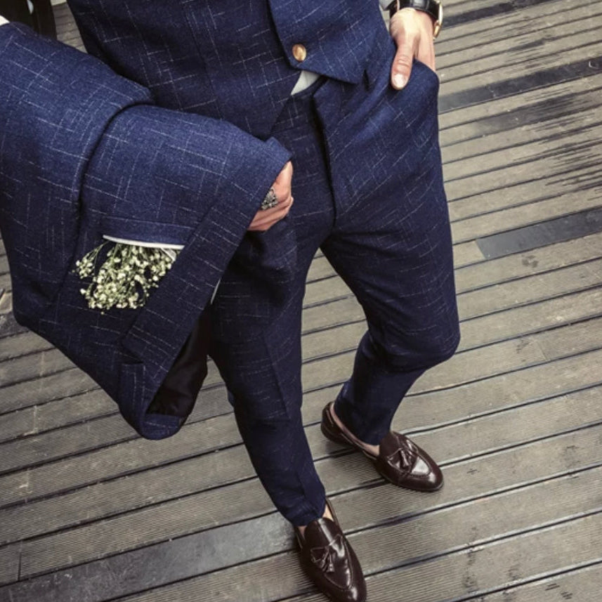 Jack Office Gentleman Suit in blue with modern windowpane pattern, stylish and tailored fit.