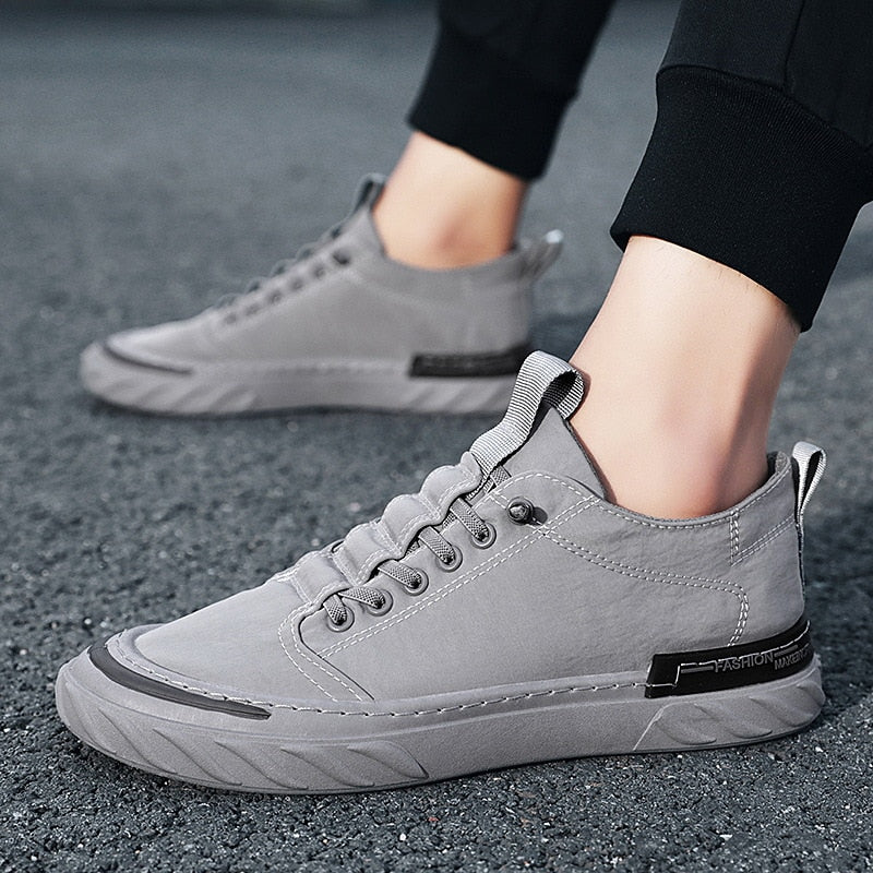 Gray AntoniosClothing Canvas Autumn Shoes for men, breathable and comfortable casual sneakers.