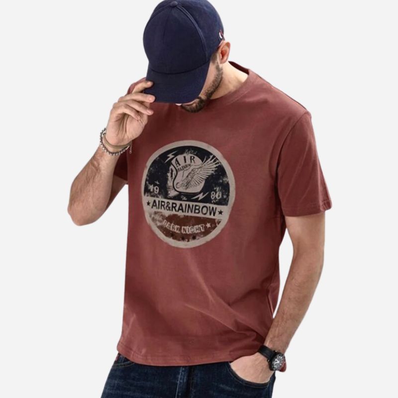 America Retro T-Shirt with vintage print on a relaxed fit, short sleeve design, ideal for casual wear.