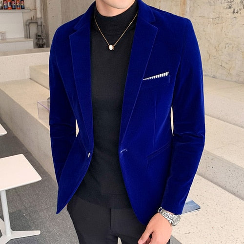 Italy Velvet Blazer in intense blue with tailored fit and stylish design.