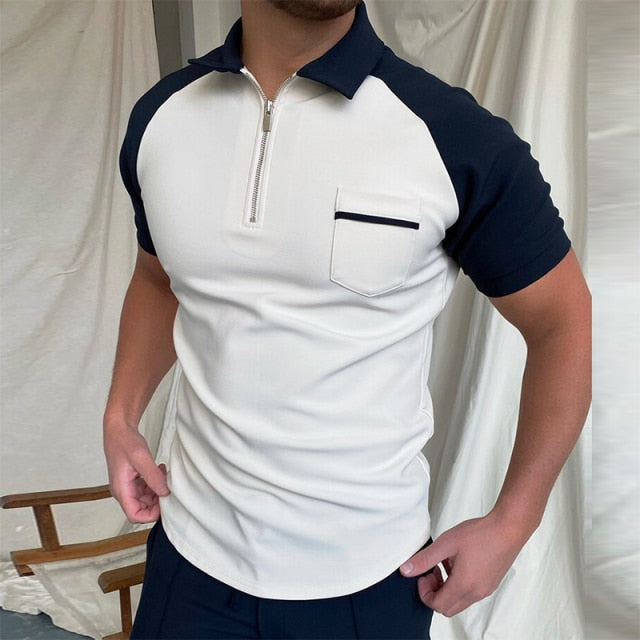Versatil Modern T-Shirt in organic cotton, featuring a stylish striped design for smart casual wear.