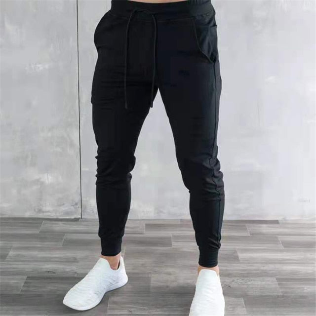 Antonios Streetwear Fitness Joggers Men in black, stylish and comfortable design.