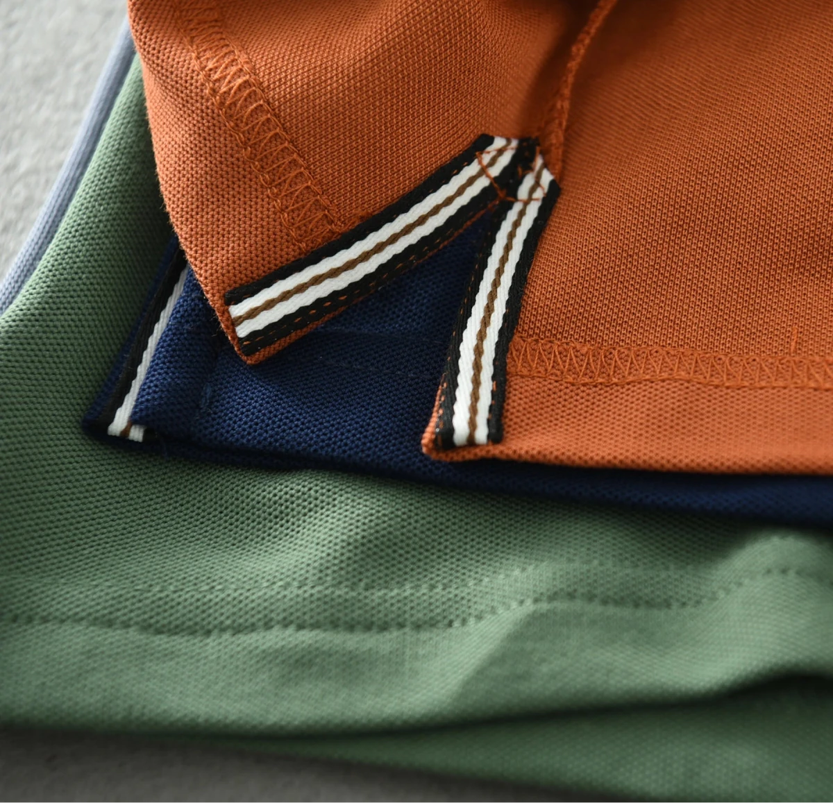 American retro short - sleeved business t-shirt - Antonios