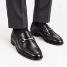 Leonardo classic italian loafers with chain in black, front worn view