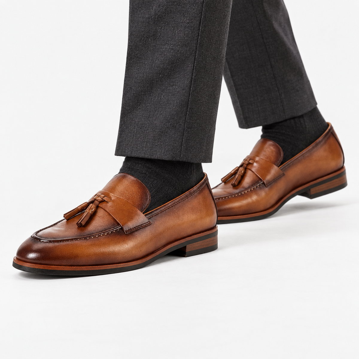 Leonardo genuine leather italian moccasins in brown, side worn view
