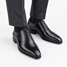 Leonardo gentleman oxford genuine leather shoes in black, front worn view