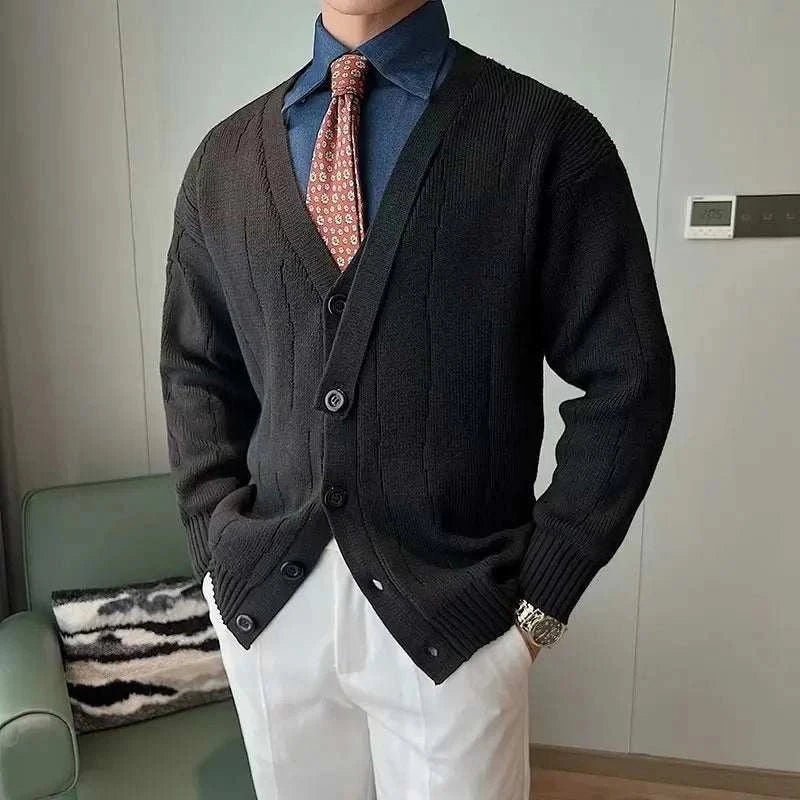 Retro v - shape winter cardigan - Antonios