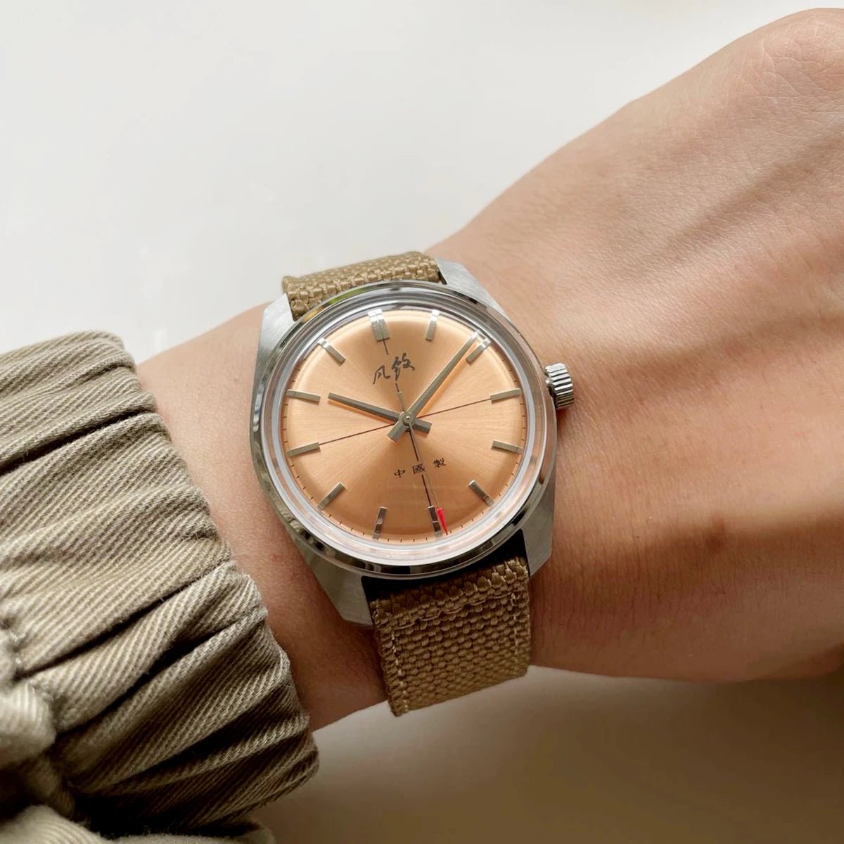 Vintage design watch - Antonios